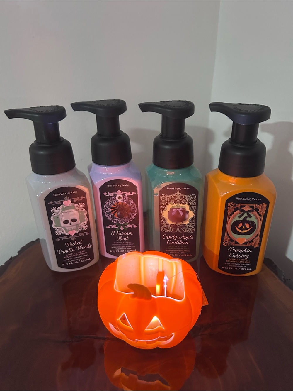 NWT Bath & Body Works Soap Holder & Soaps - Picture 8 of 11
